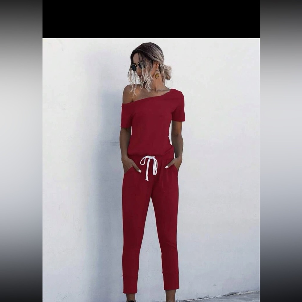 Burgundy Medium comfy pocket bodysuit BRAND NEW WITHOUT TAG